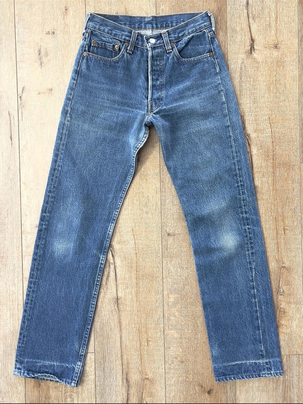 W26 L30 - Vintage 80s (‘86) Levi's 501, Medium Dark Indigo Denim Jeans - Size 25